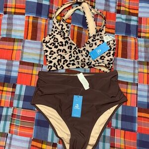 Cupshe Swimsuit, top size small, bottom size medium, NWT